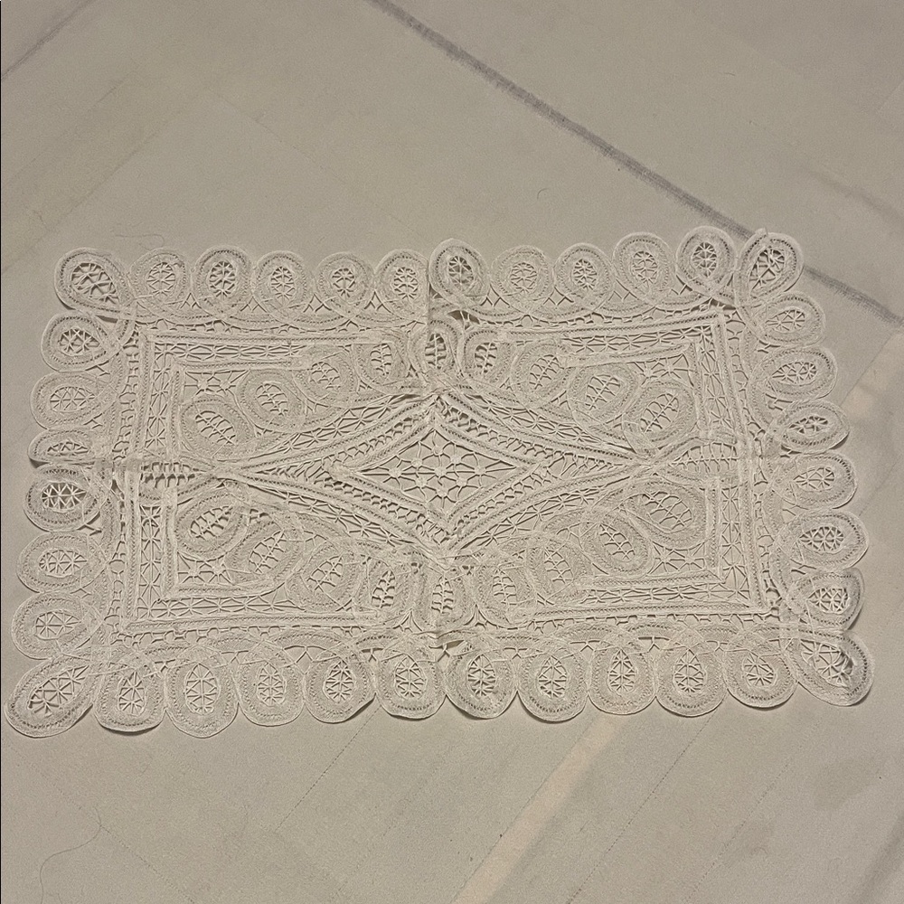 Vintage Lace Crochet Doily Or Tray Cloth Placemat